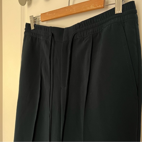 (SOLD) Club Monaco Pull-On Trousers size 6 colour navy - Picture 10 of 12